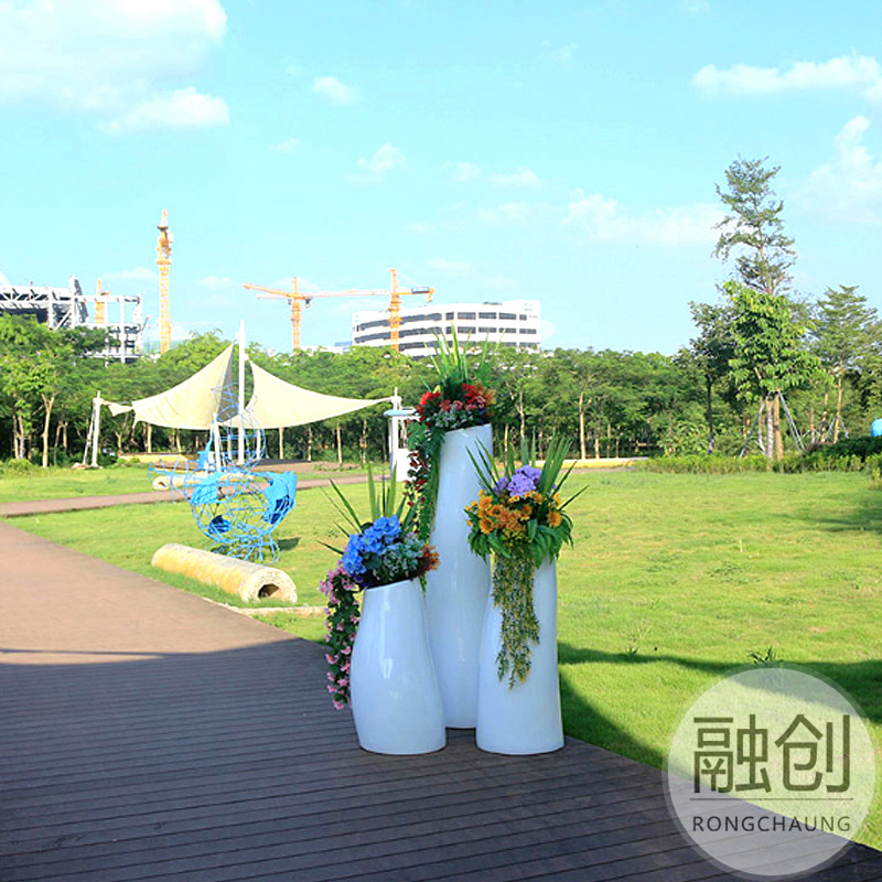 大型玻璃钢花盆厂家，这些花盆值得推荐